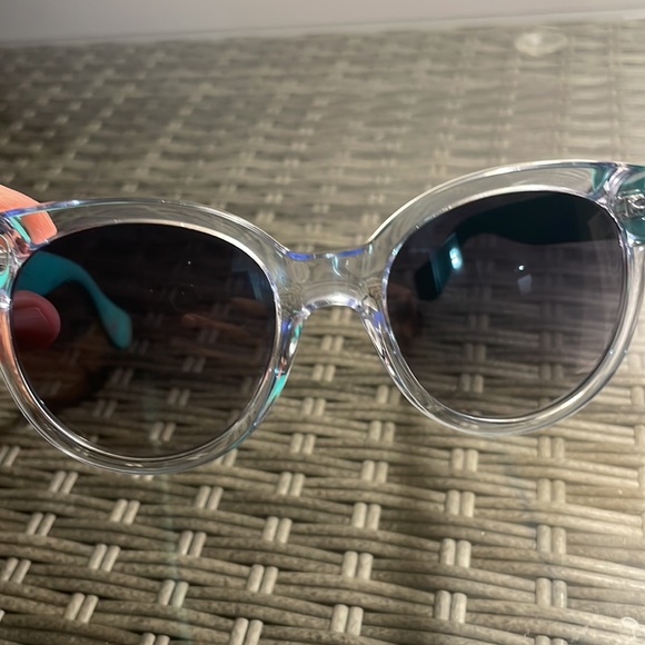 Havaianas Sunglasses - Picture 8 of 10